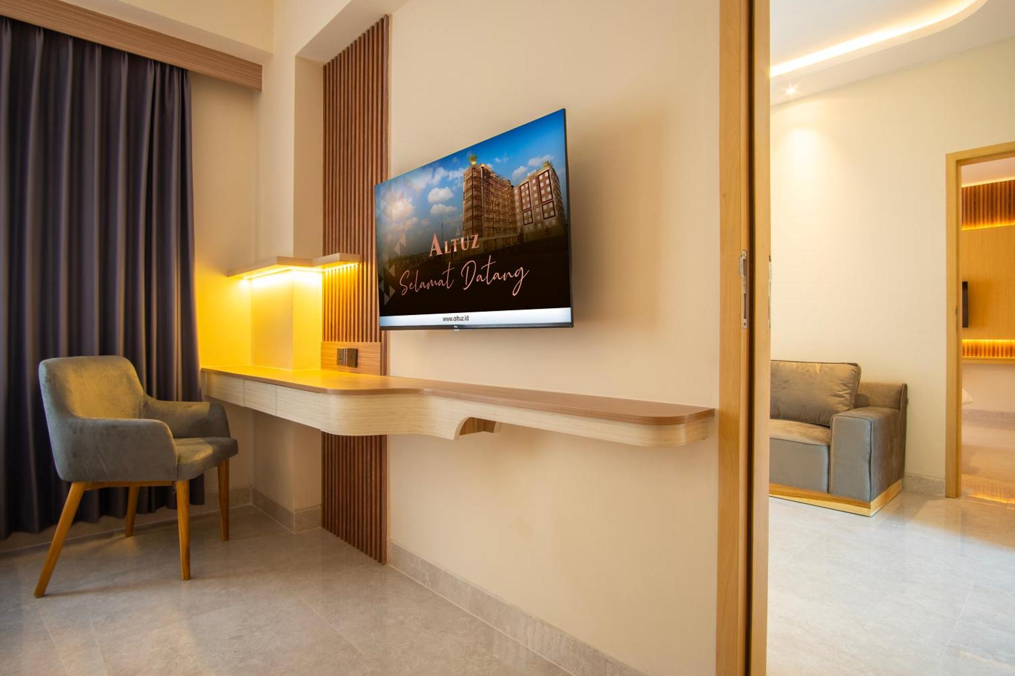 Redliving Apartemen Premium Exclusive Seturan Yogyakarta Exterior photo